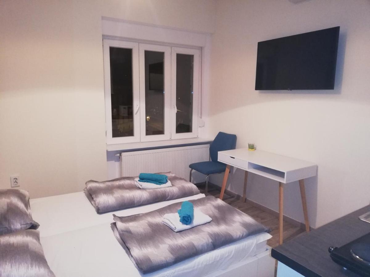Angela Studio Apartments Zagreb Bagian luar foto