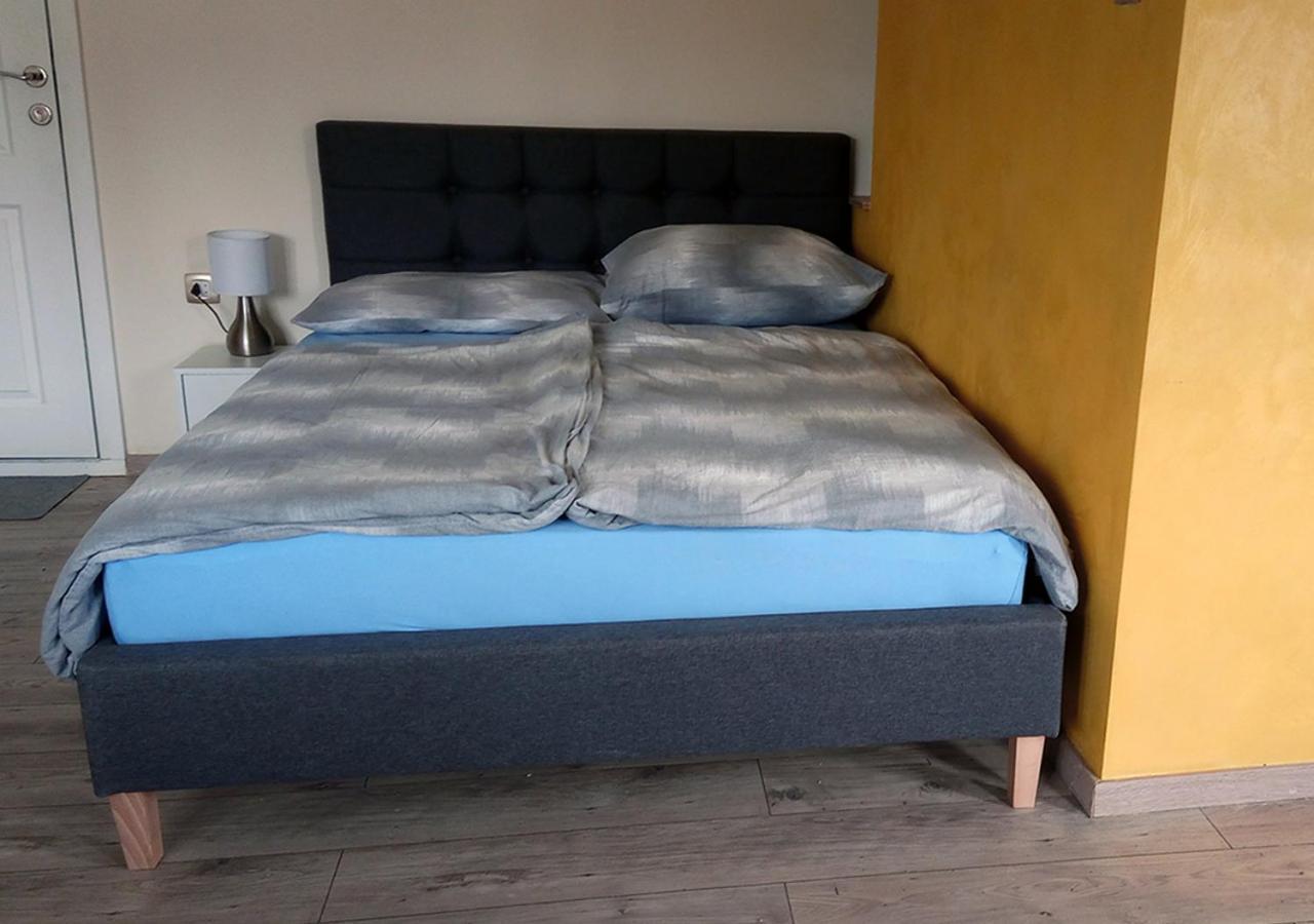 Angela Studio Apartments Zagreb Bagian luar foto